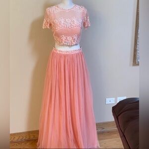 BRAND NEW WITH TAGS WINDSOR 2 PIECE DRESS PEACH COLOR SIZE 5